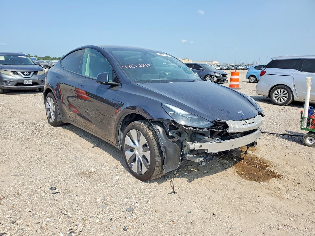 2024 Tesla Model Y - Image 4
