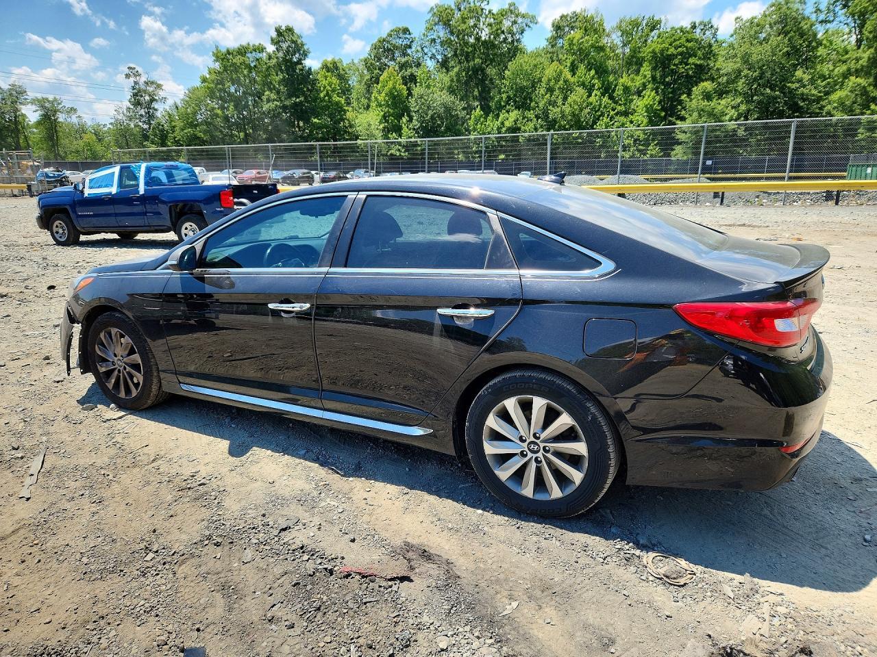 2017 Hyundai Sonata Sport - Фото 2