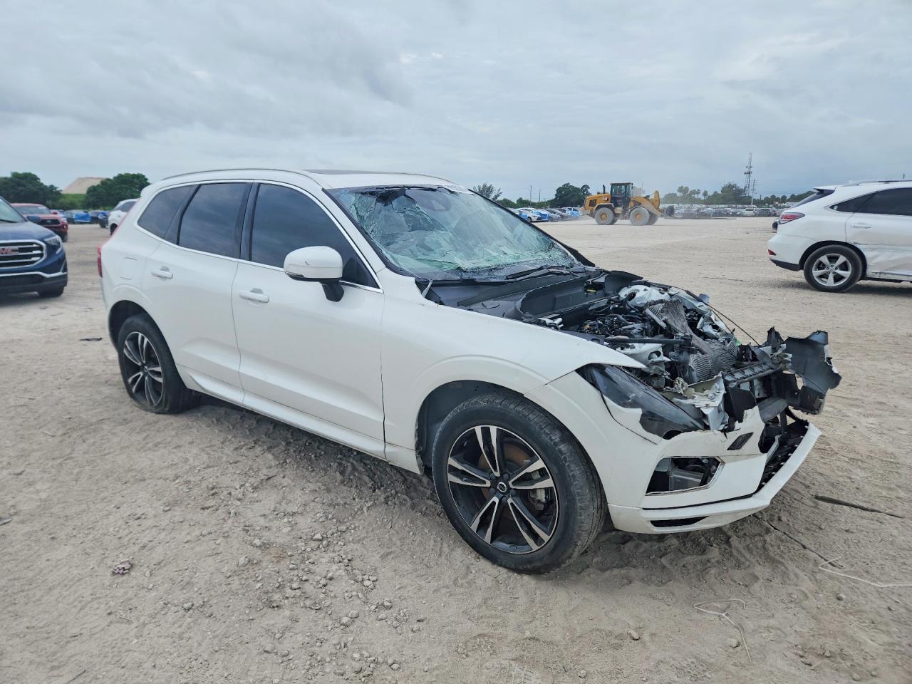 2021 Volvo Xc60 - Image 4