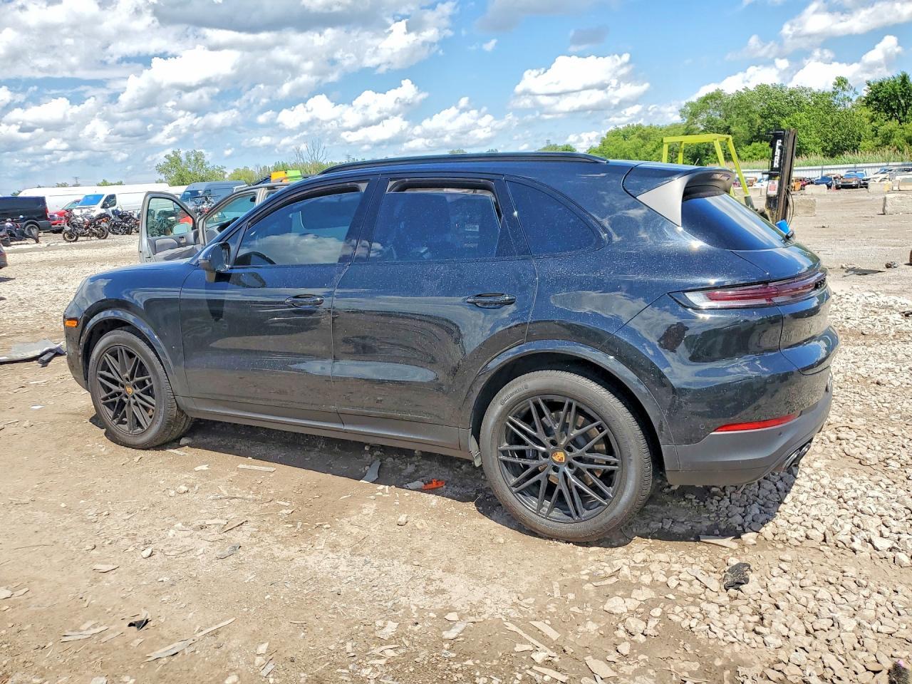 2024 Porsche Cayenne - Фото 2