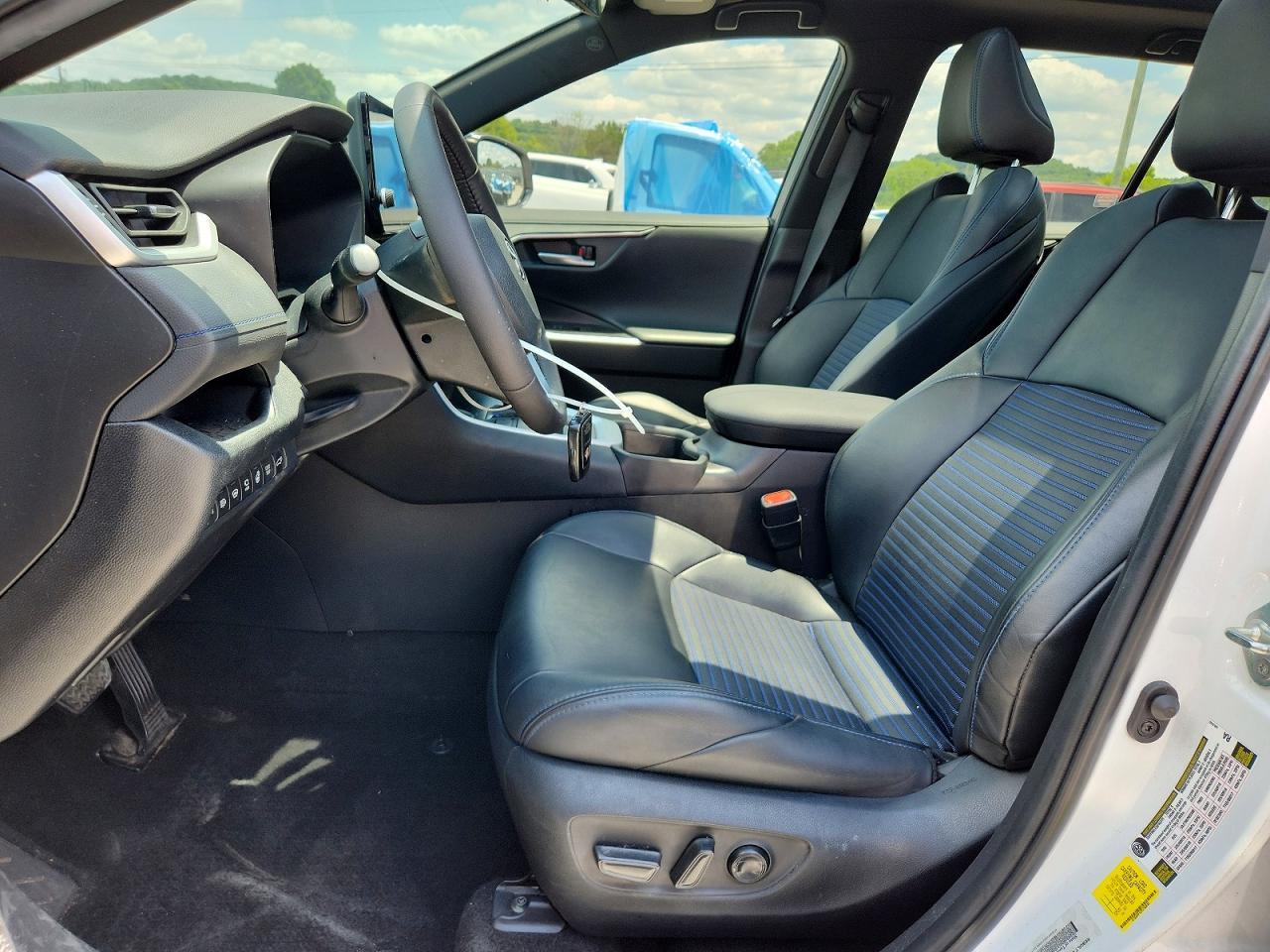 2024 Toyota Rav4 Xse - Image 7