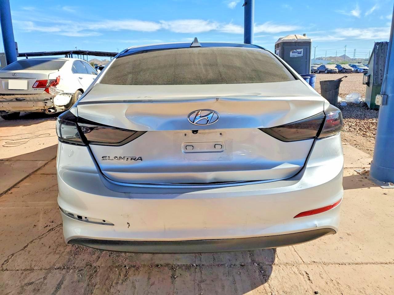 2017 Hyundai Elantra Se - Image 6
