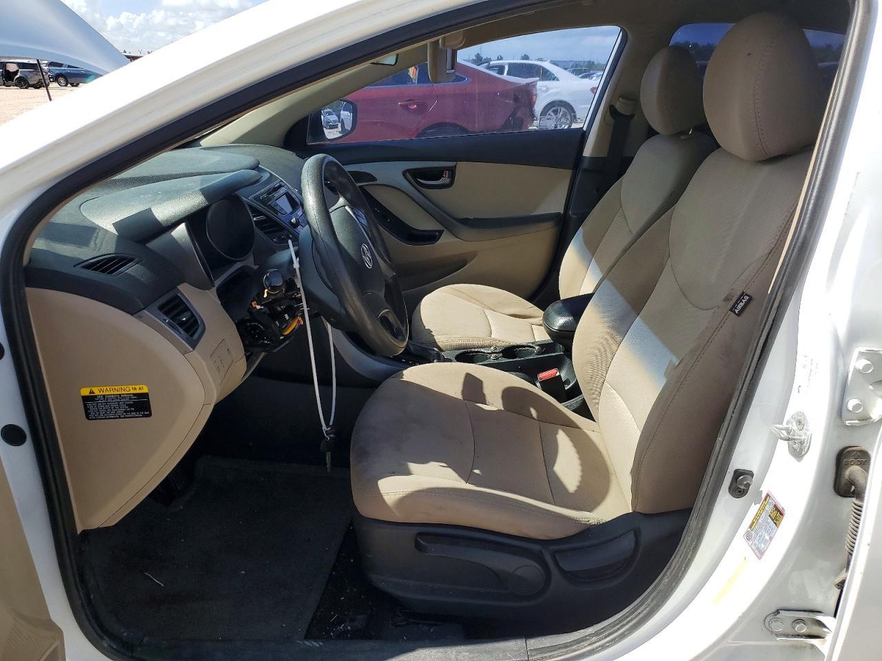 2016 Hyundai Elantra Se - Фото 7