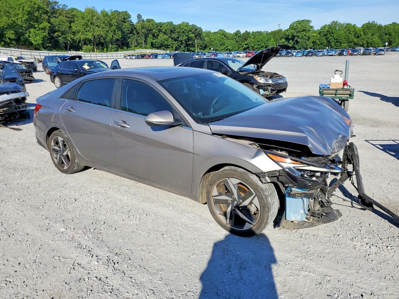 2023 Hyundai Elantra Limited - Фото 4