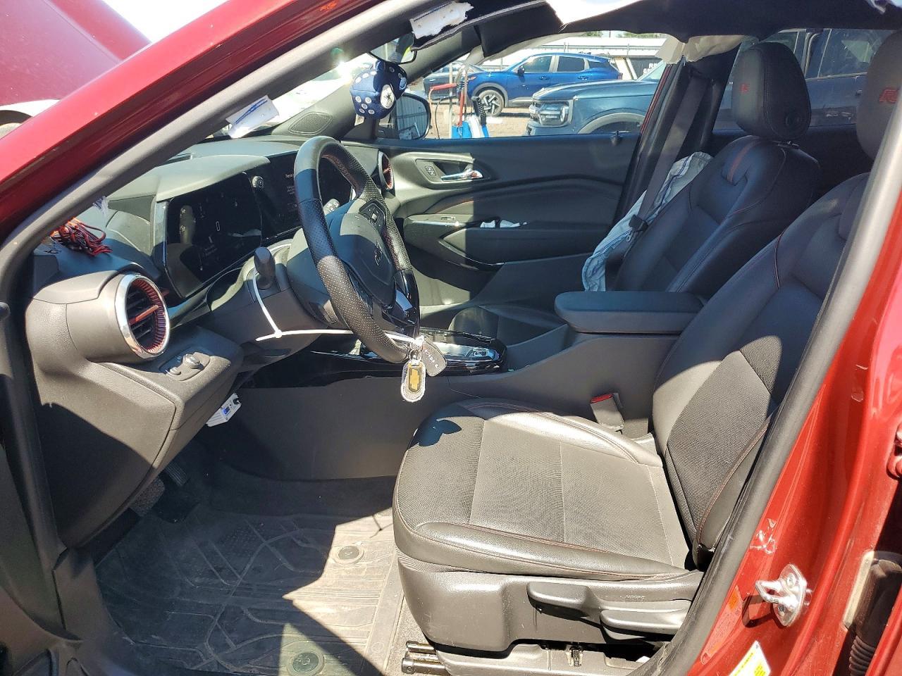 2025 Chevrolet Trax 2Rs - Фото 7
