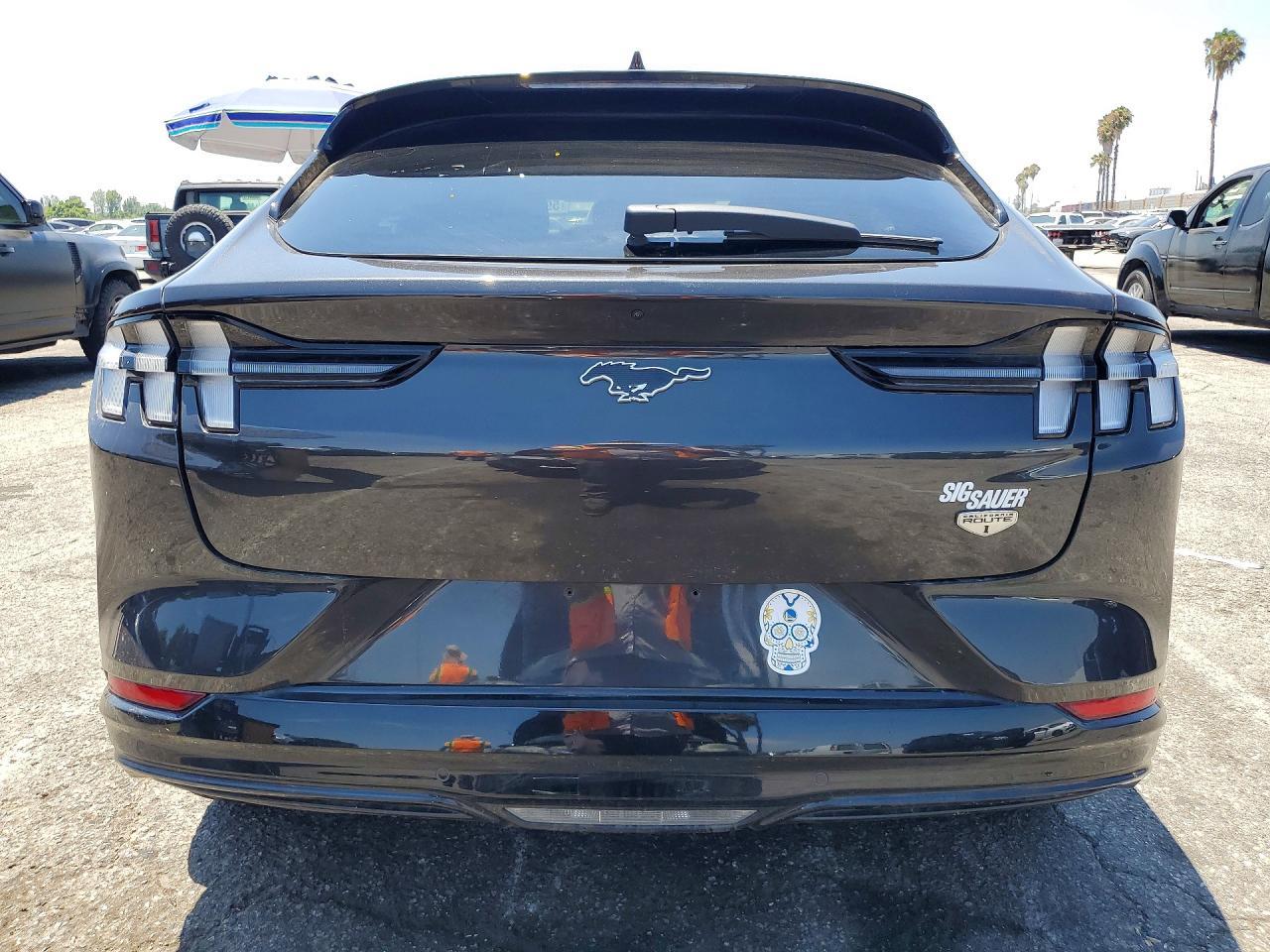2021 Ford Mustang Mach-E California Route 1 - Фото 6