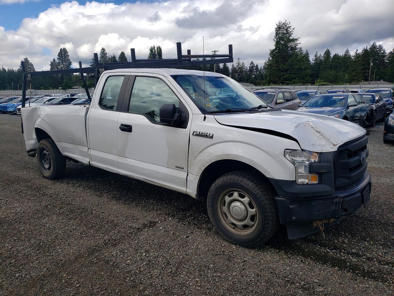 2017 Ford F150 Super Cab - Image 4