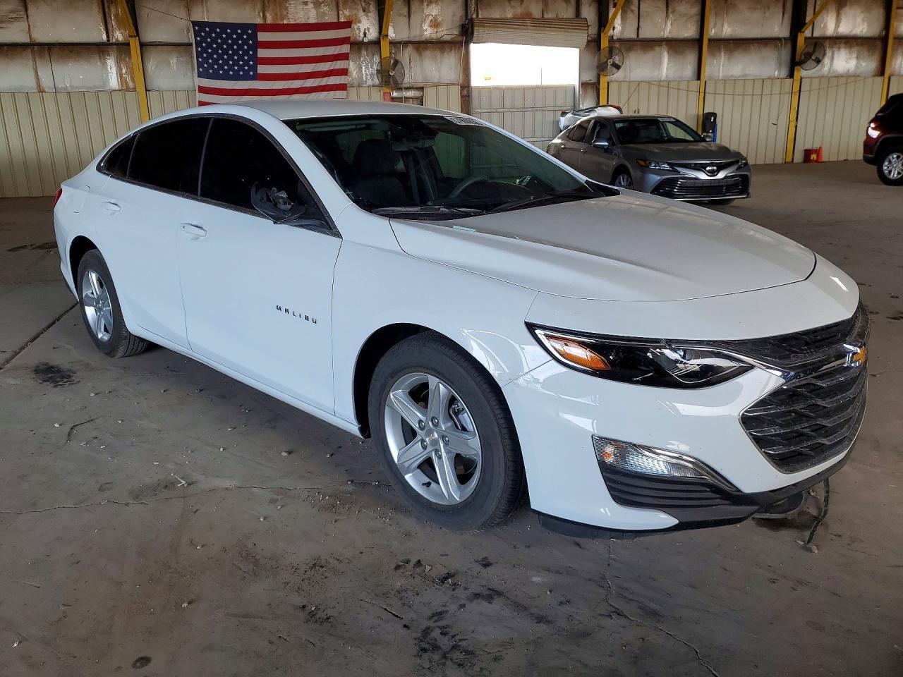 2024 Chevrolet Malibu Ls - Image 4