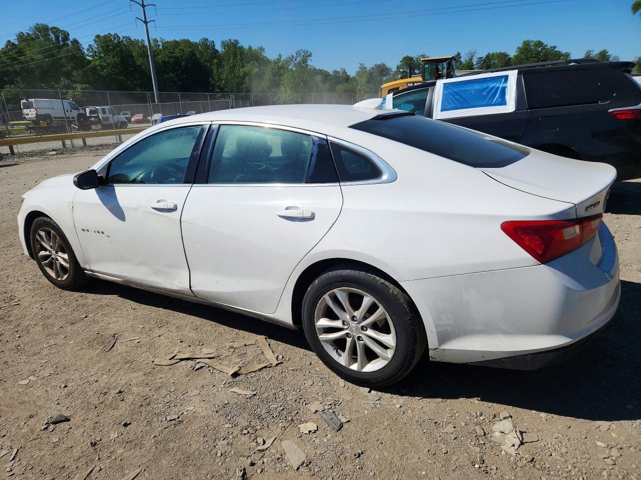 2017 Chevrolet Malibu Lt - Image 2