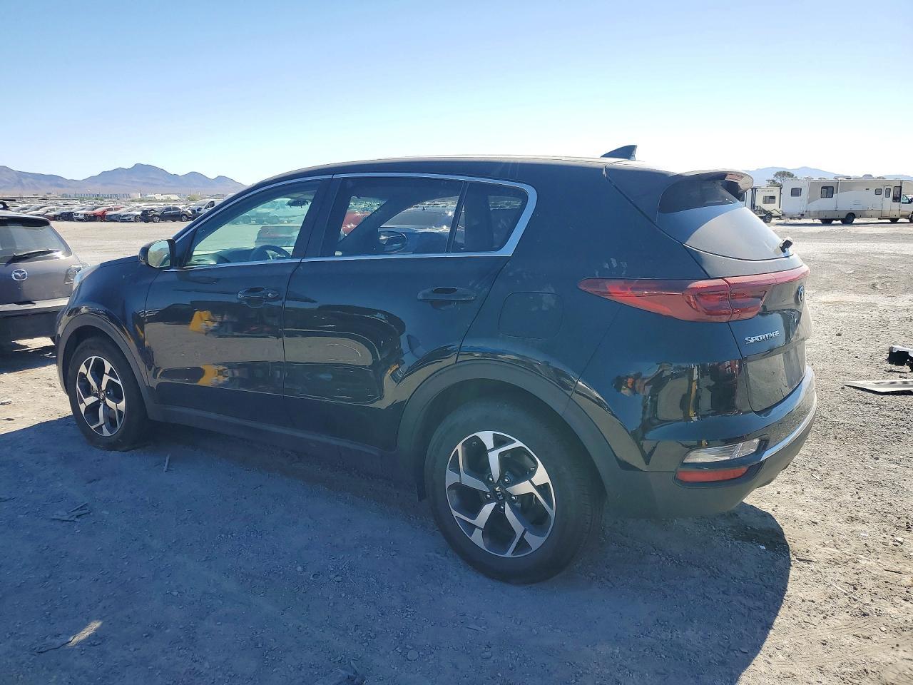 2020 Kia Sportage Lx - Image 2