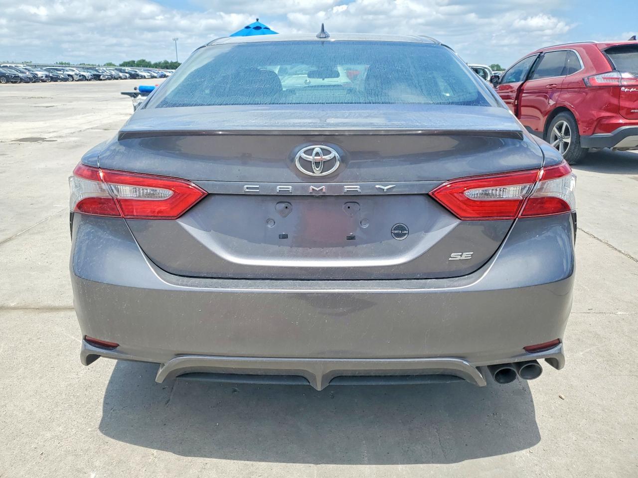 2019 Toyota Camry Se - Фото 6