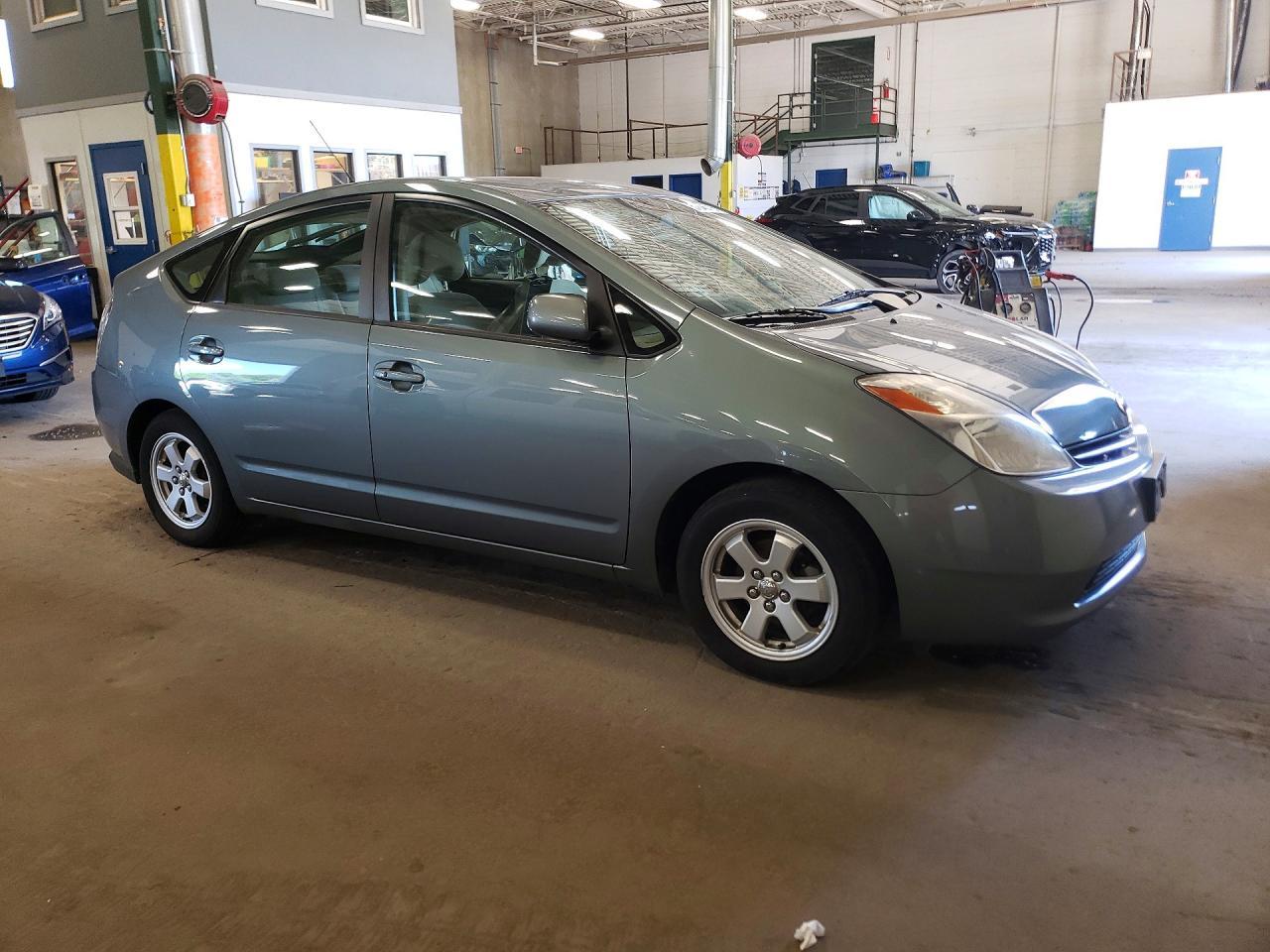 2004 Toyota Prius Base - Фото 4