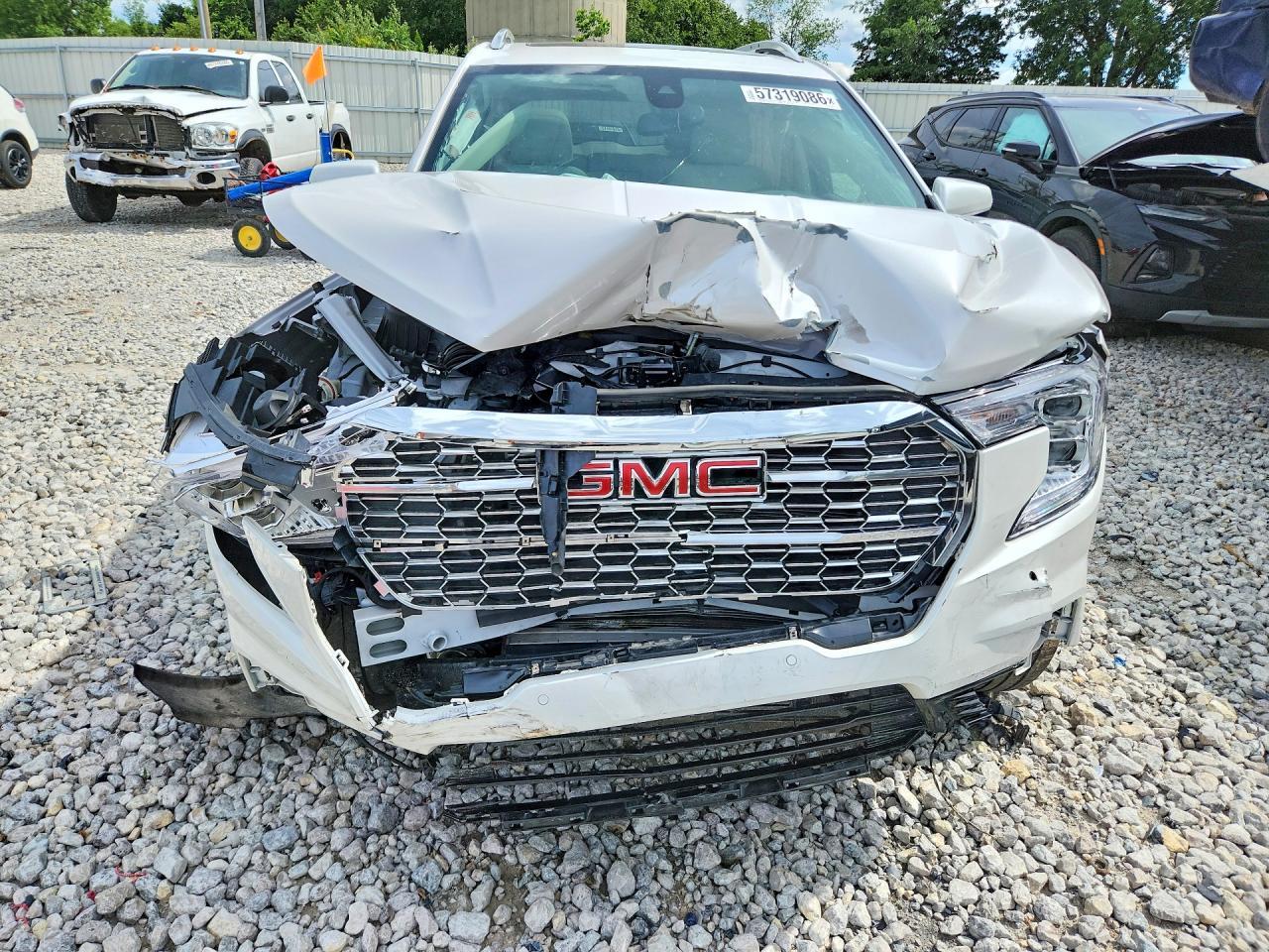 2024 GMC Terrain Denali - Фото 5
