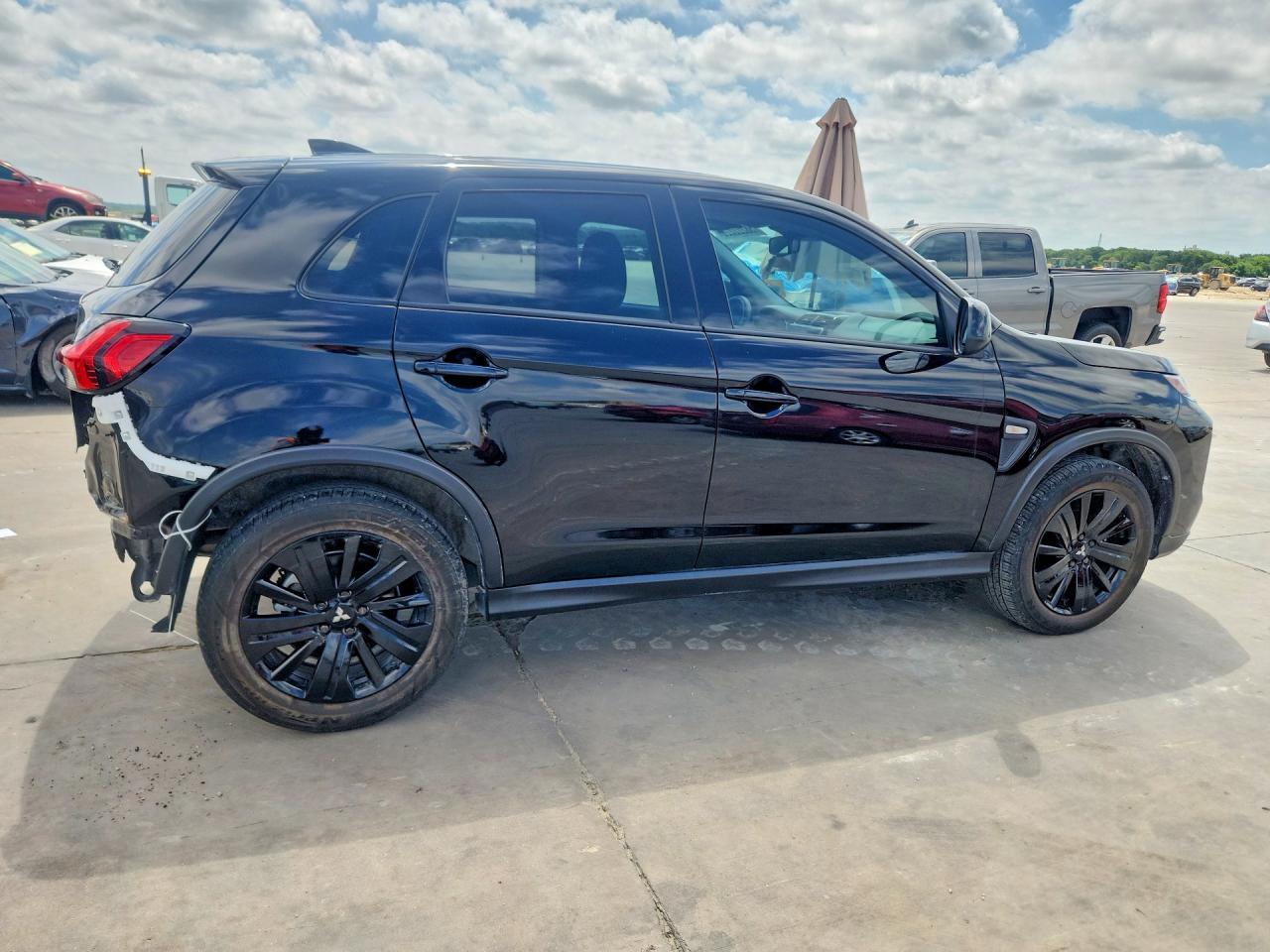 2025 Mitsubishi Outlander Sport S - Image 3