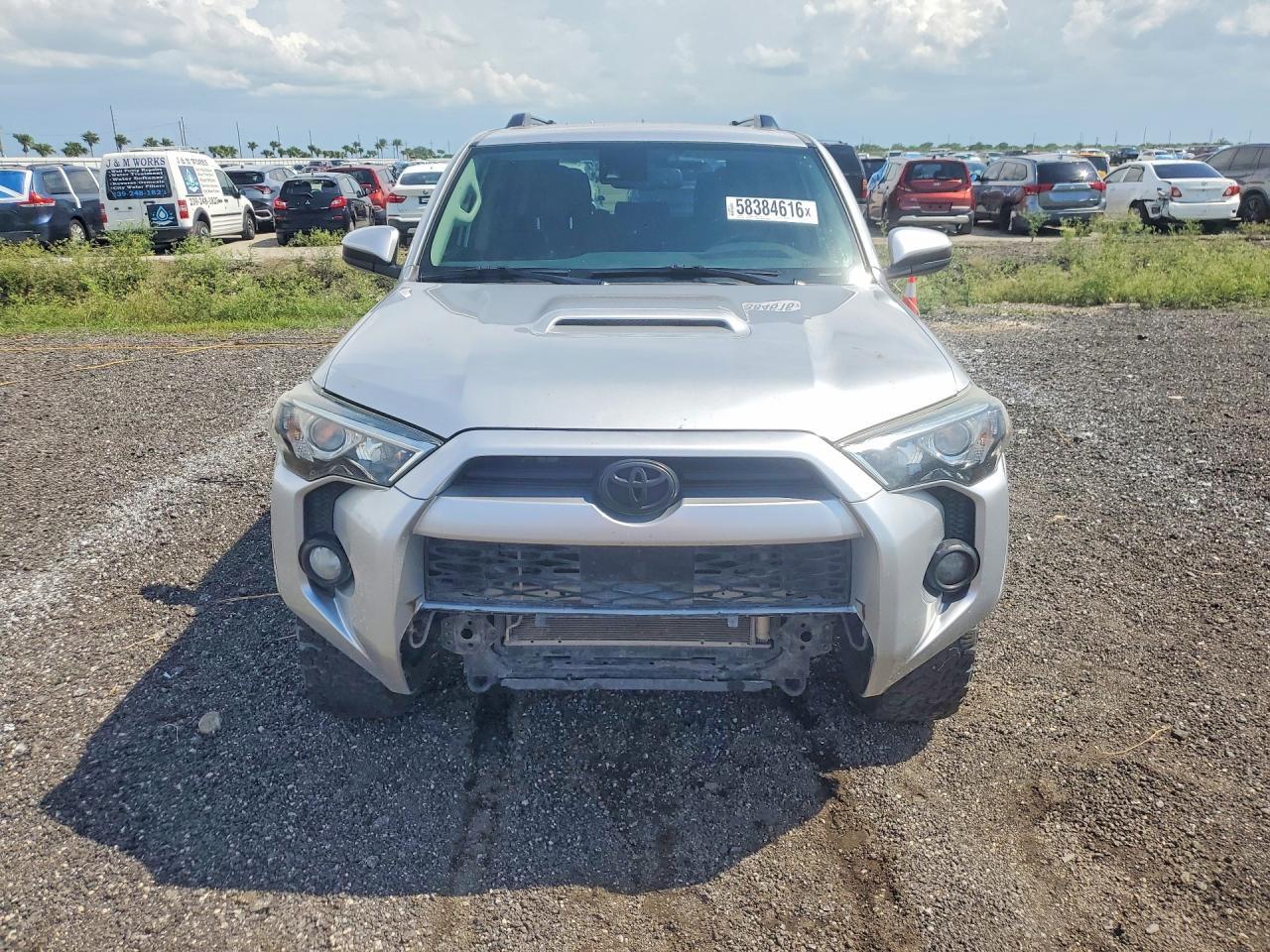 2020 Toyota 4Runner Trd Off-Road - Фото 5