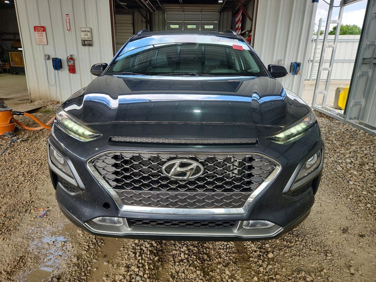 2021 Hyundai Kona Limited - Image 5