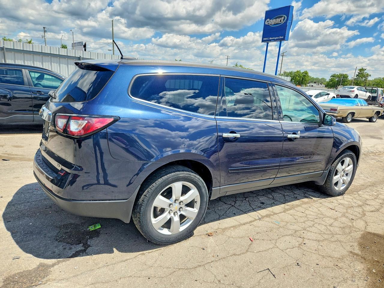 2017 Chevrolet Traverse Lt - Фото 3