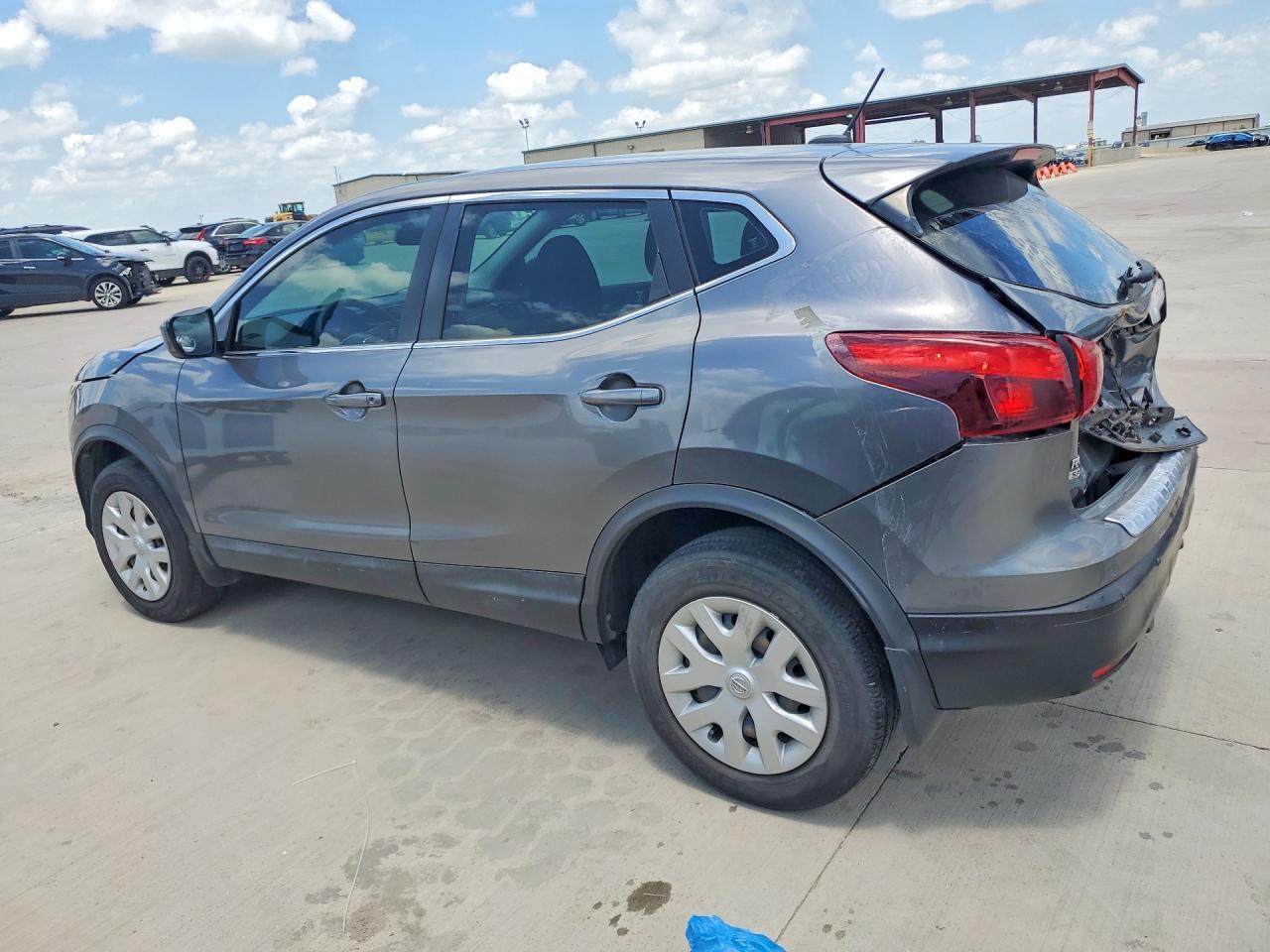 2019 Nissan Rogue Sport S - Фото 2