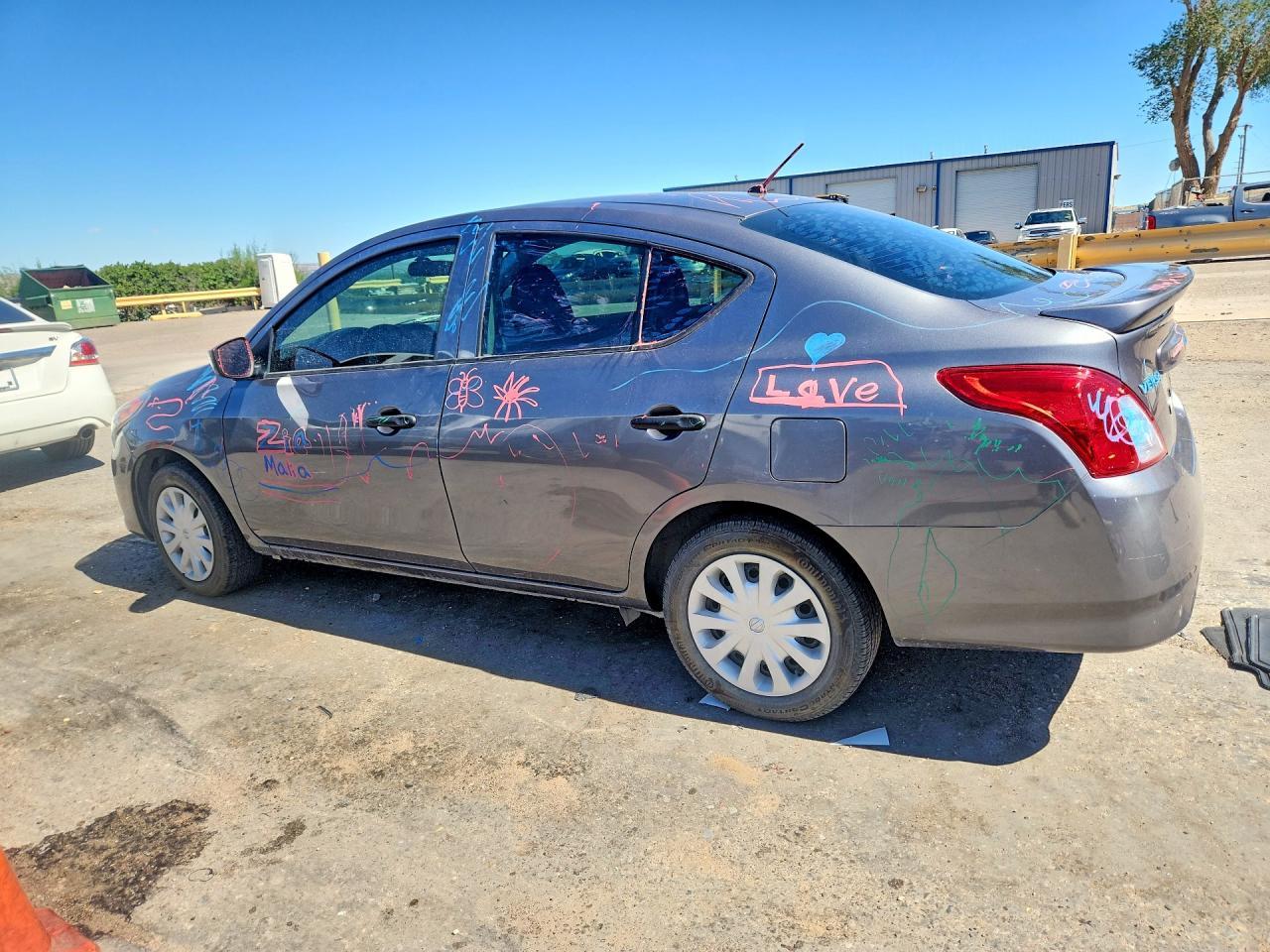 2018 Nissan Versa S Plus - Фото 2
