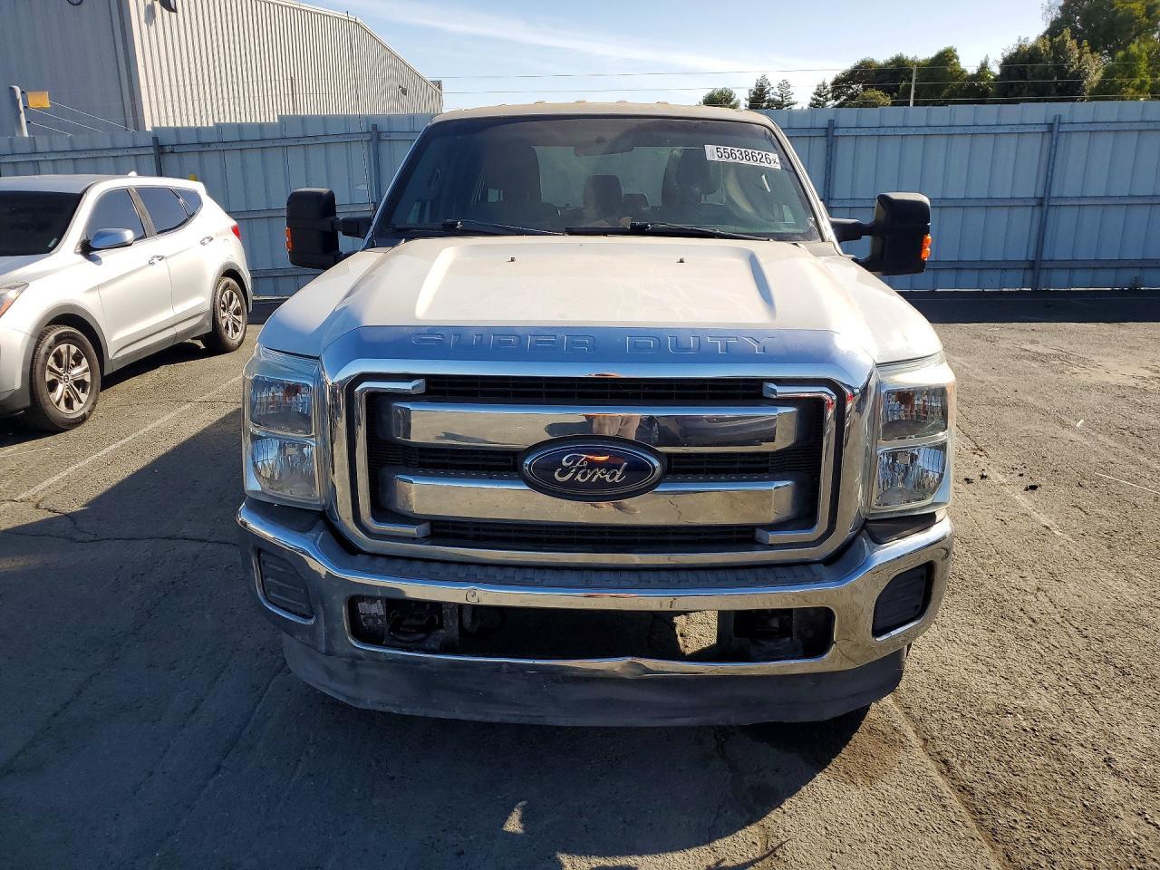 2014 Ford F250 Super Duty - Image 5