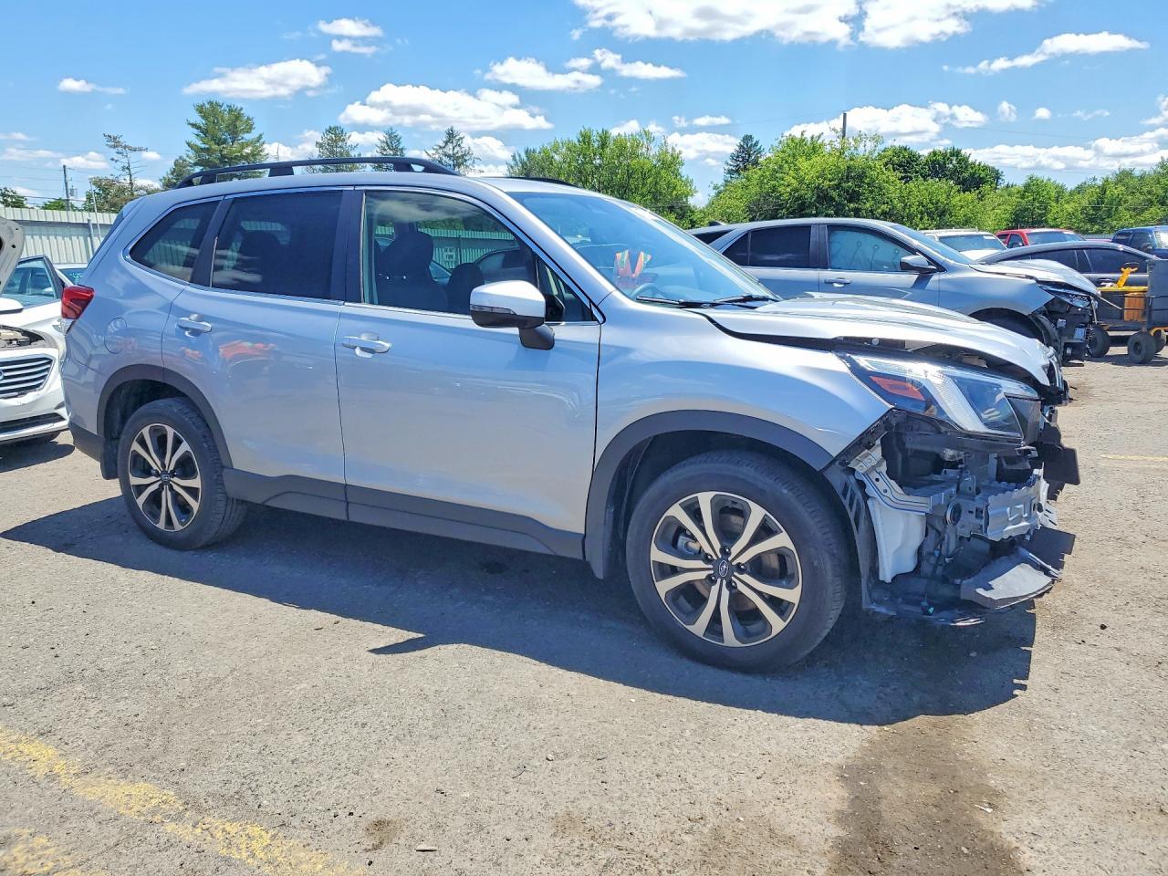 2023 Subaru Forester Limited - Image 4