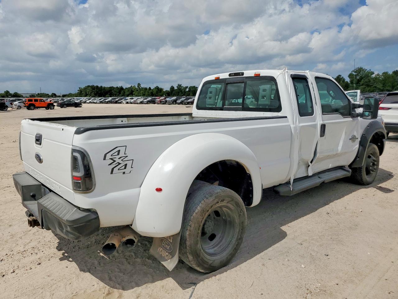 2013 Ford F350 Super Duty - Image 3
