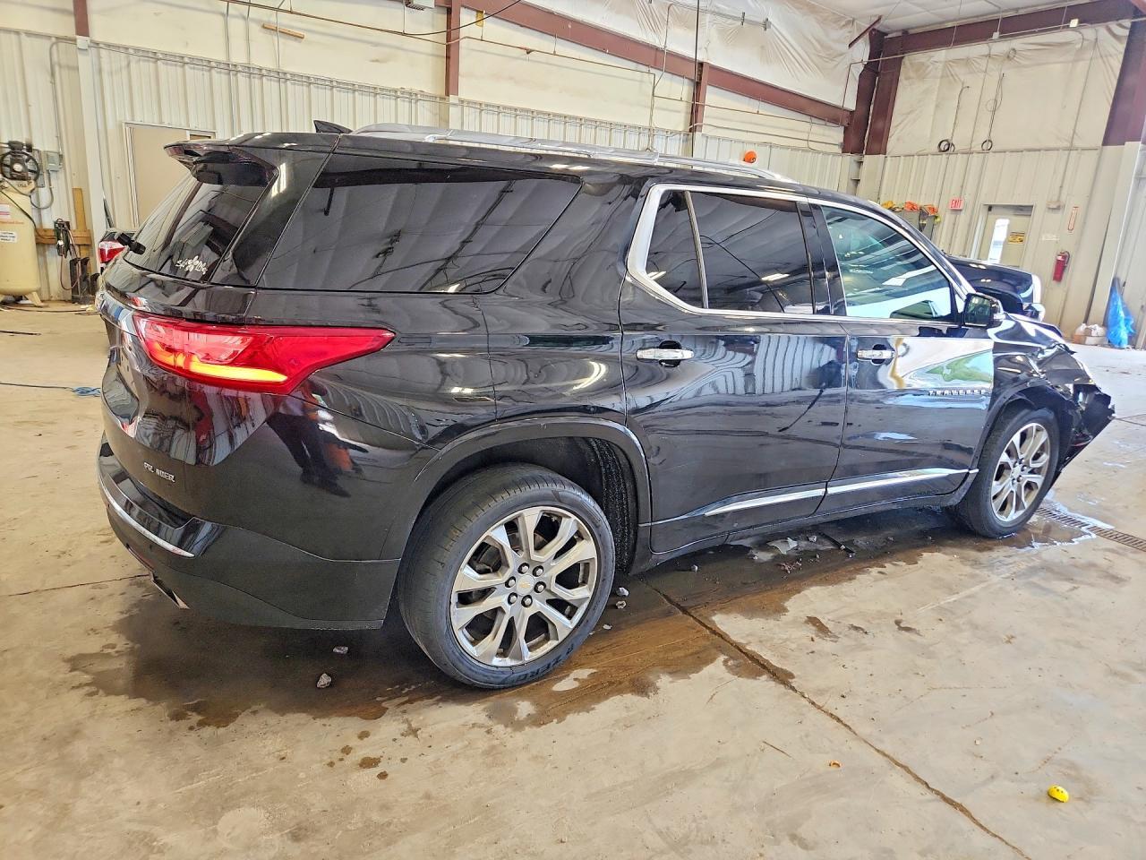 2019 Chevrolet Traverse Premier - Фото 3