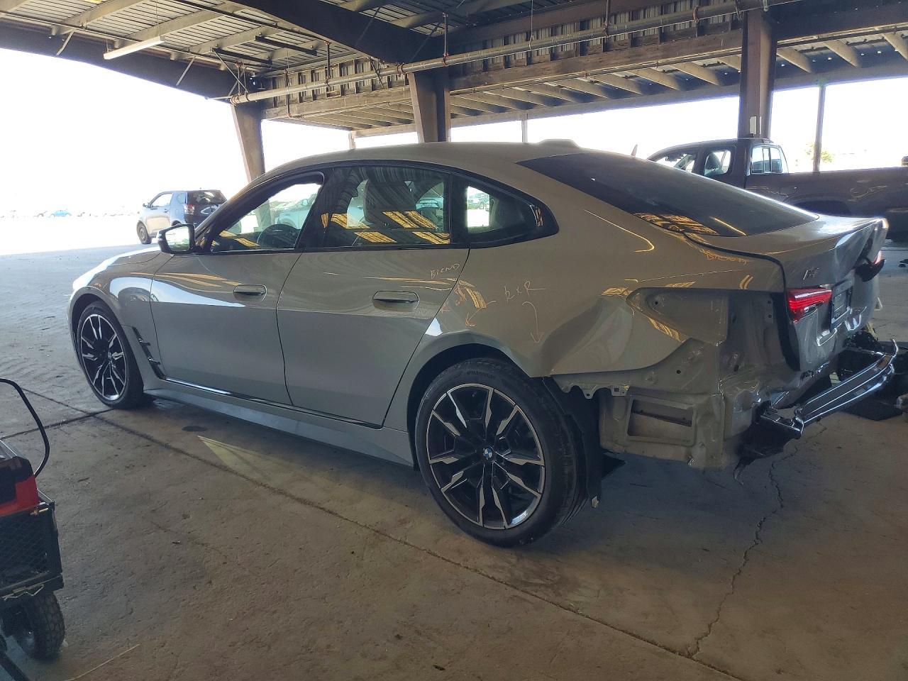 2025 BMW I4 M50 - Фото 2