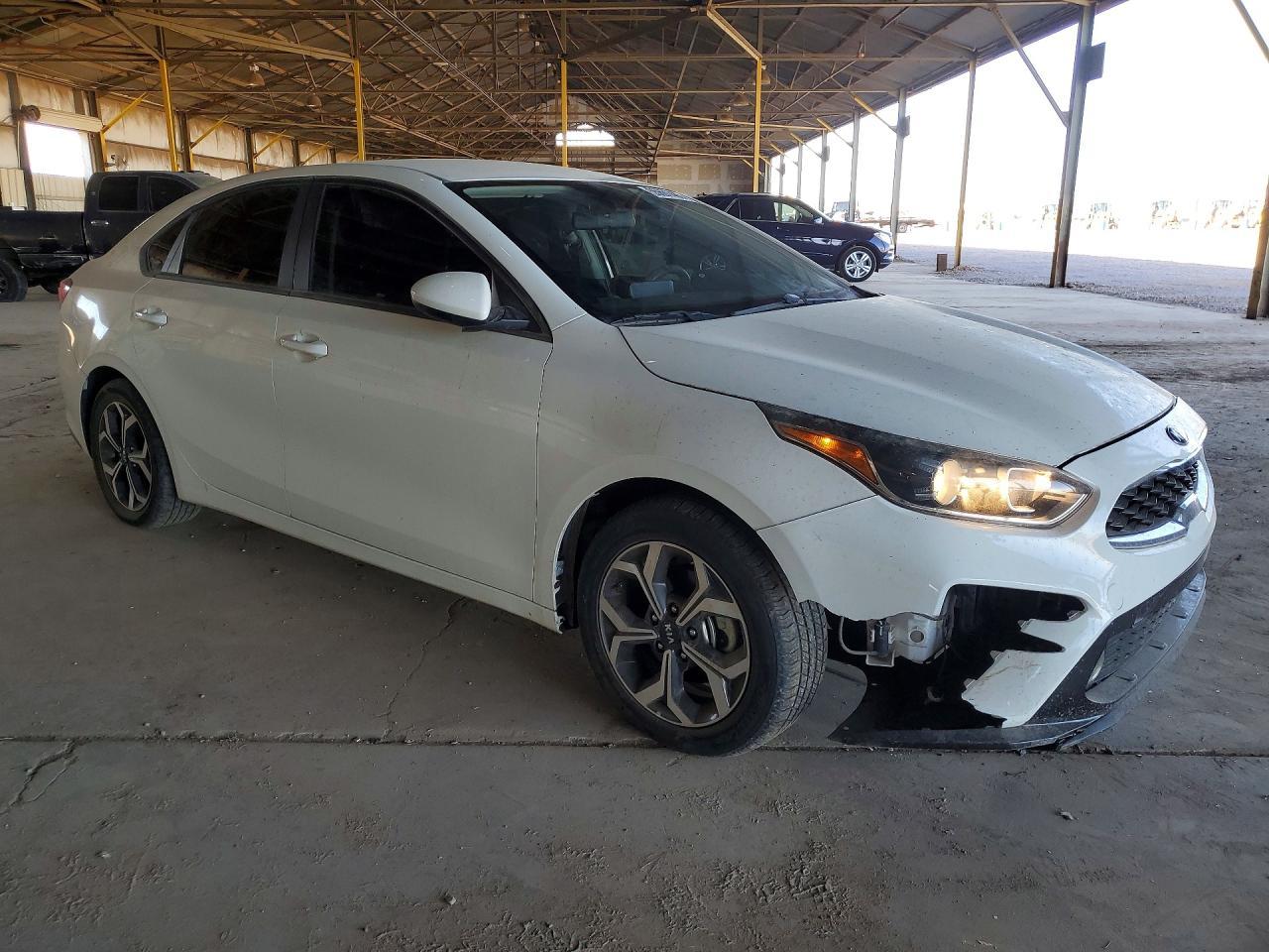 2020 Kia Forte Lxs - Image 4