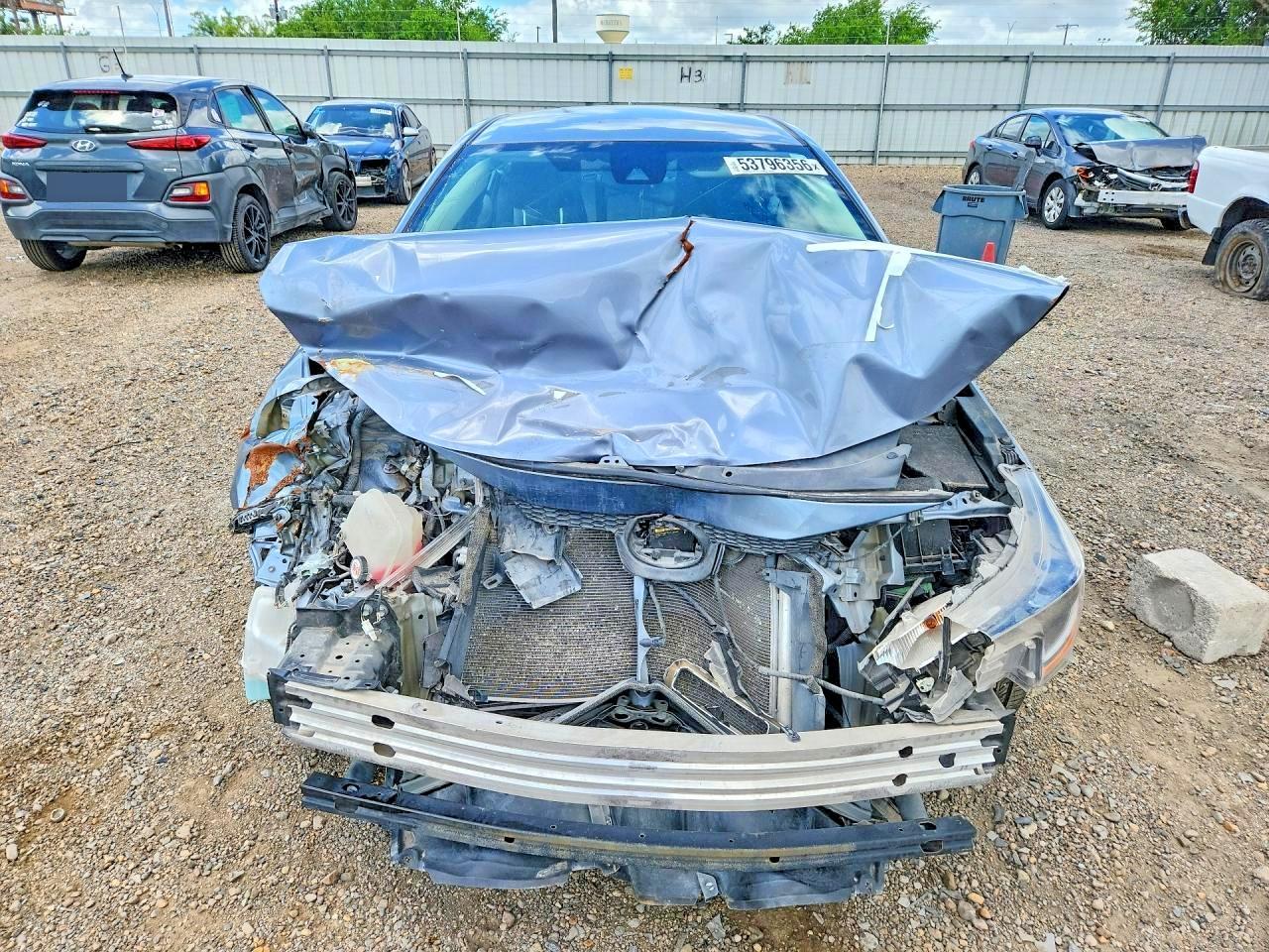 2021 Toyota Corolla Le - Фото 5