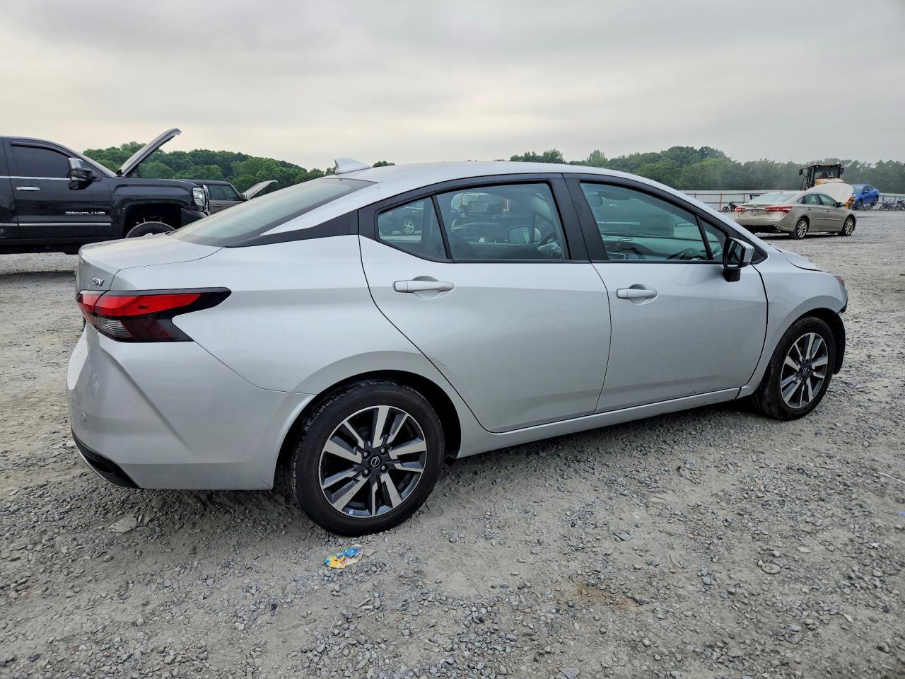 2023 Nissan Versa Sv - Фото 3