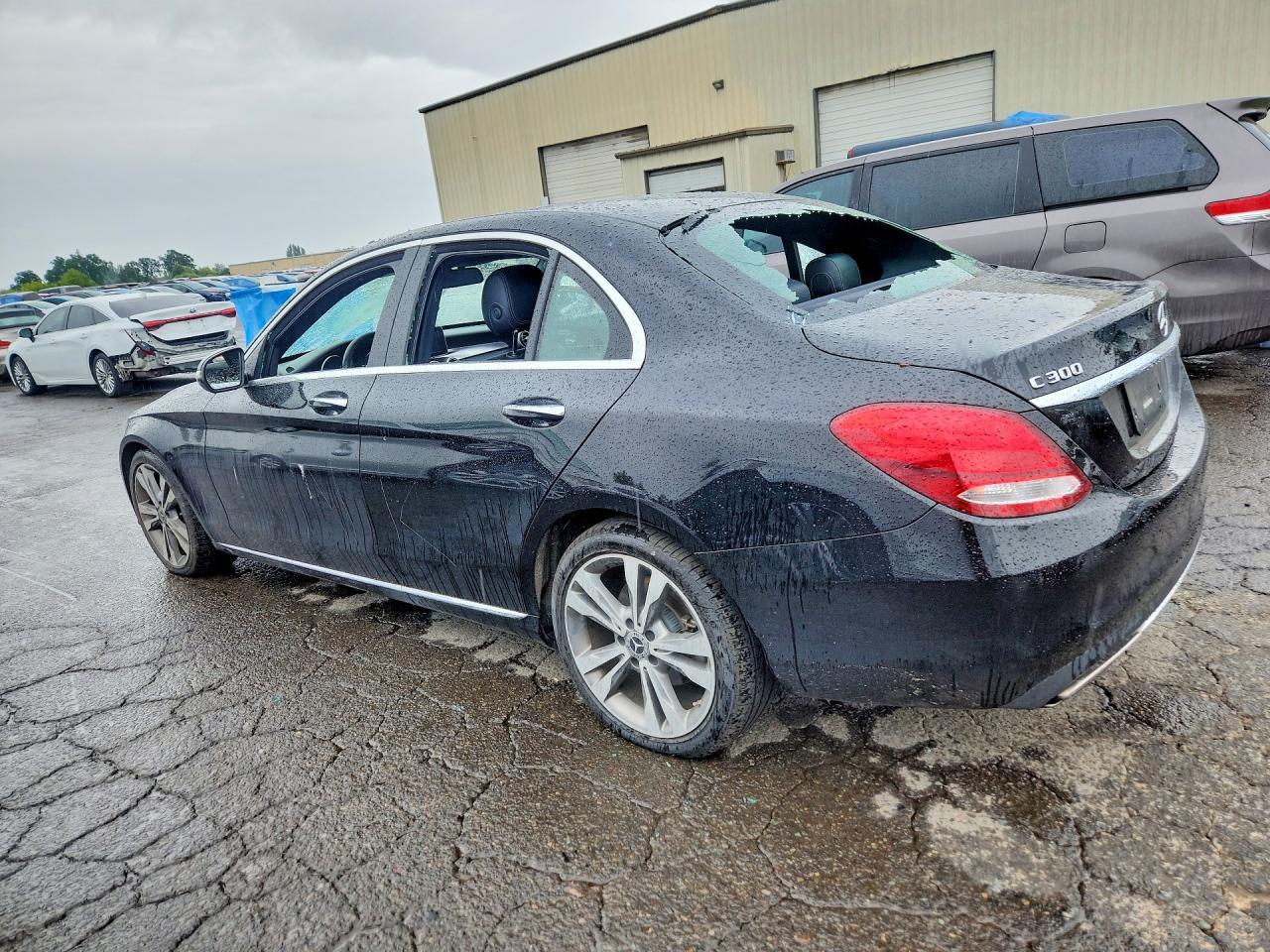 2018 Mercedes-Benz C 300 - Фото 2