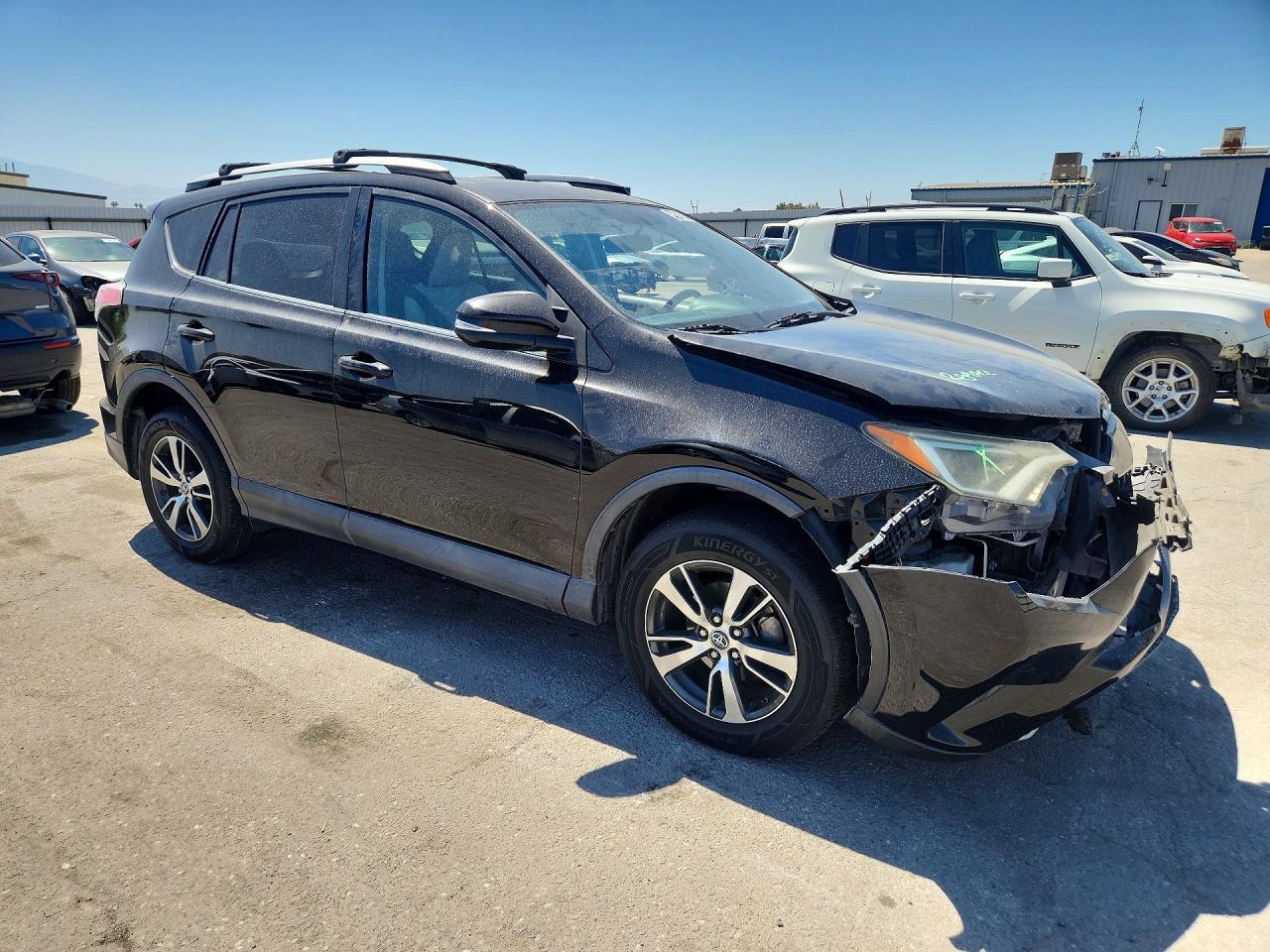 2016 Toyota Rav4 Xle - Image 4