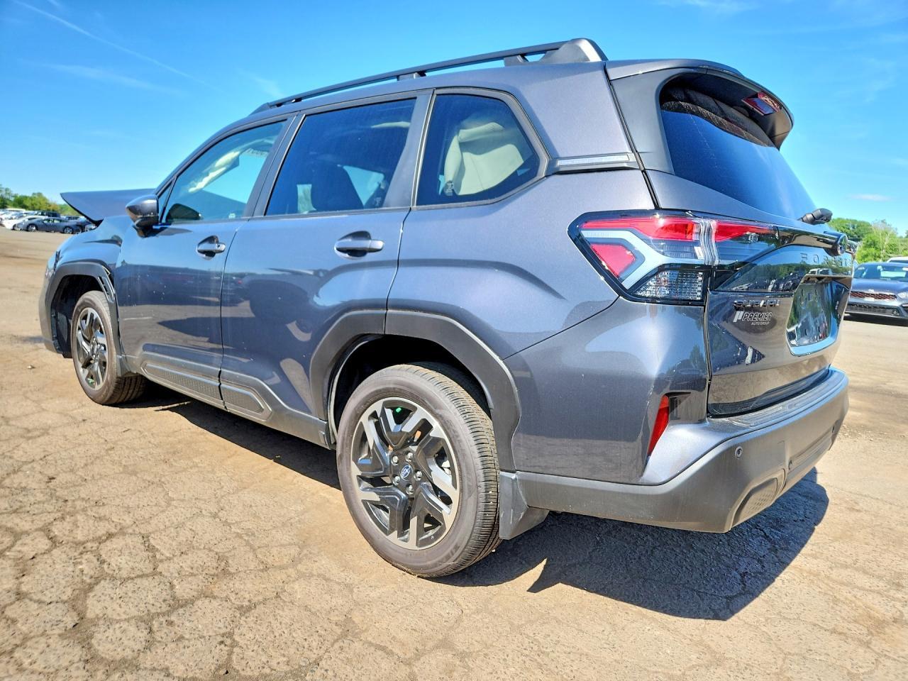 2025 Subaru Forester Limited - Фото 2