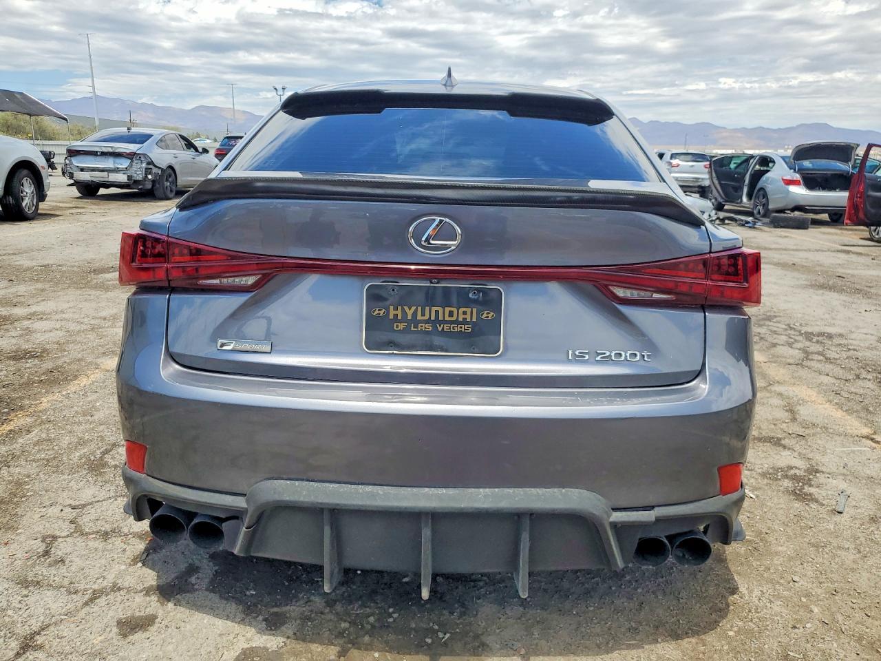 2016 Lexus Is 200T - Фото 6