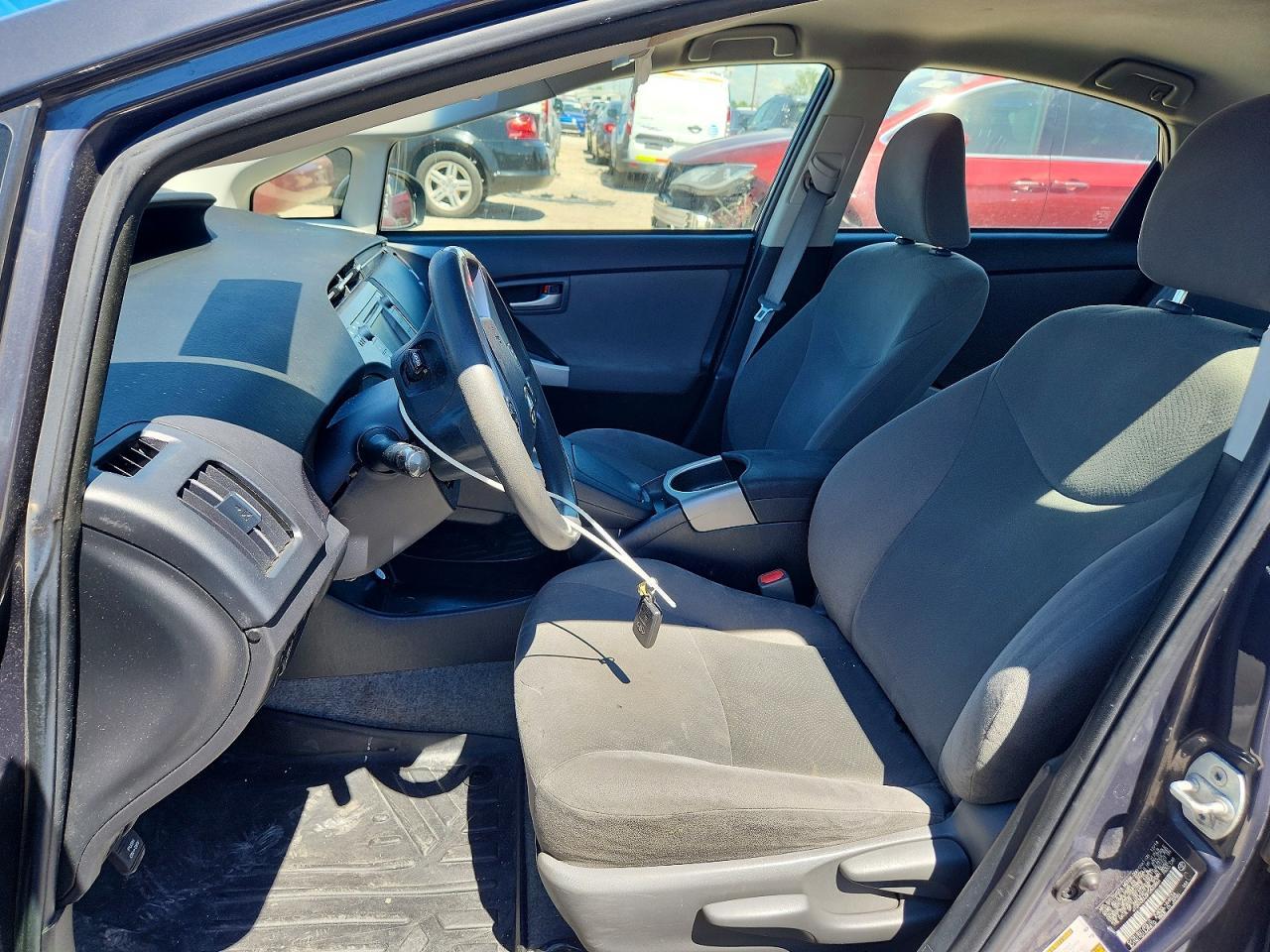 2015 Toyota Prius Three - Фото 7