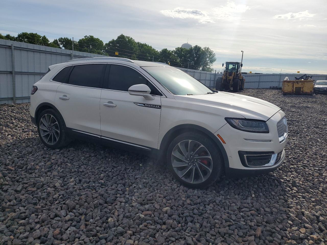 2019 Lincoln Nautilus Reserve - Image 4