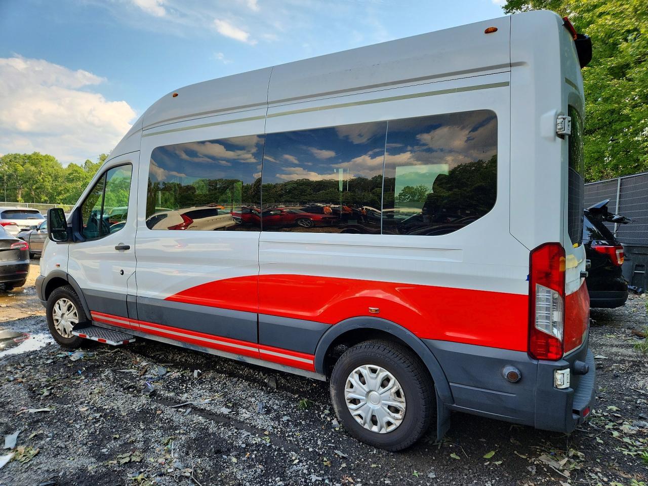 2018 Ford Transit T-350 Handicap Accessible Van - Фото 2
