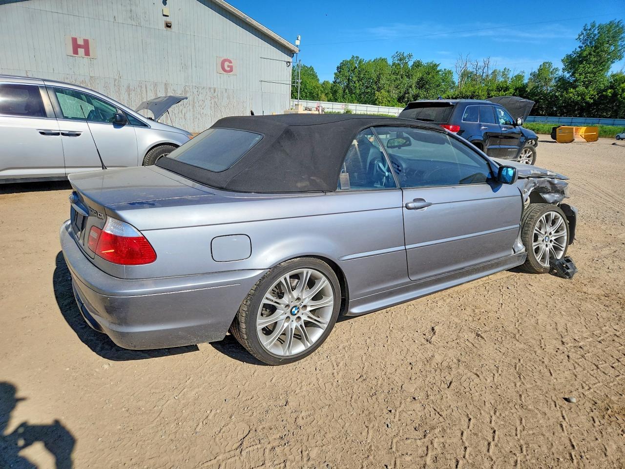 2005 BMW 330 Ci - Image 3
