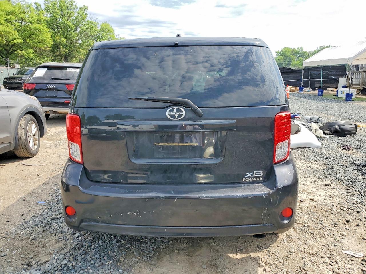 2013 Scion Xb Base - Фото 6