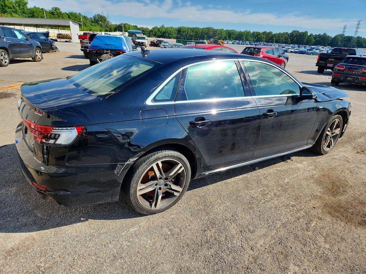 2017 Audi A4 Premium Plus - Фото 3