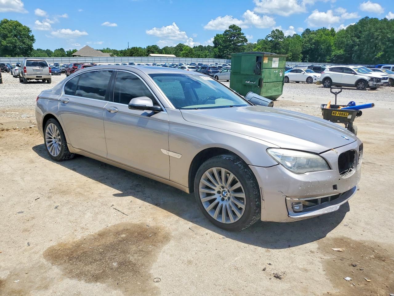 2013 BMW 740 Li - Фото 4