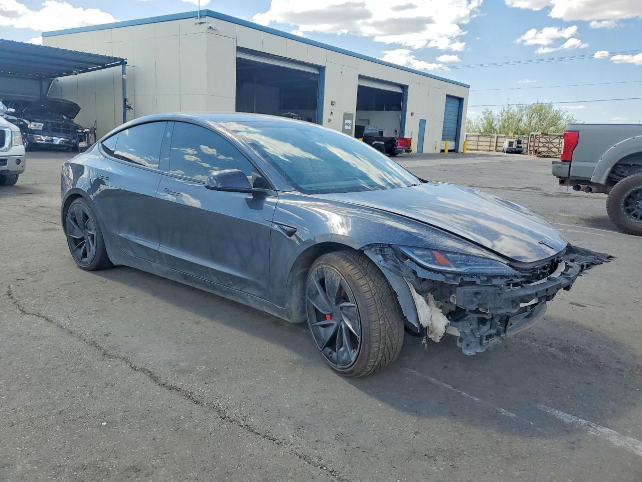 2024 Tesla Model 3 - Image 4