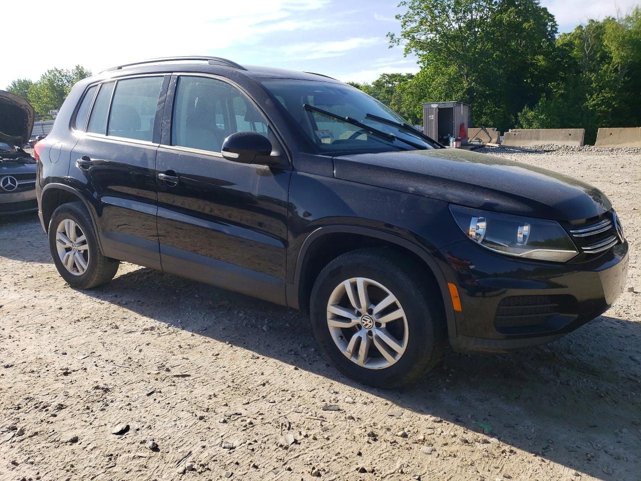 2016 Volkswagen Tiguan S - Фото 4