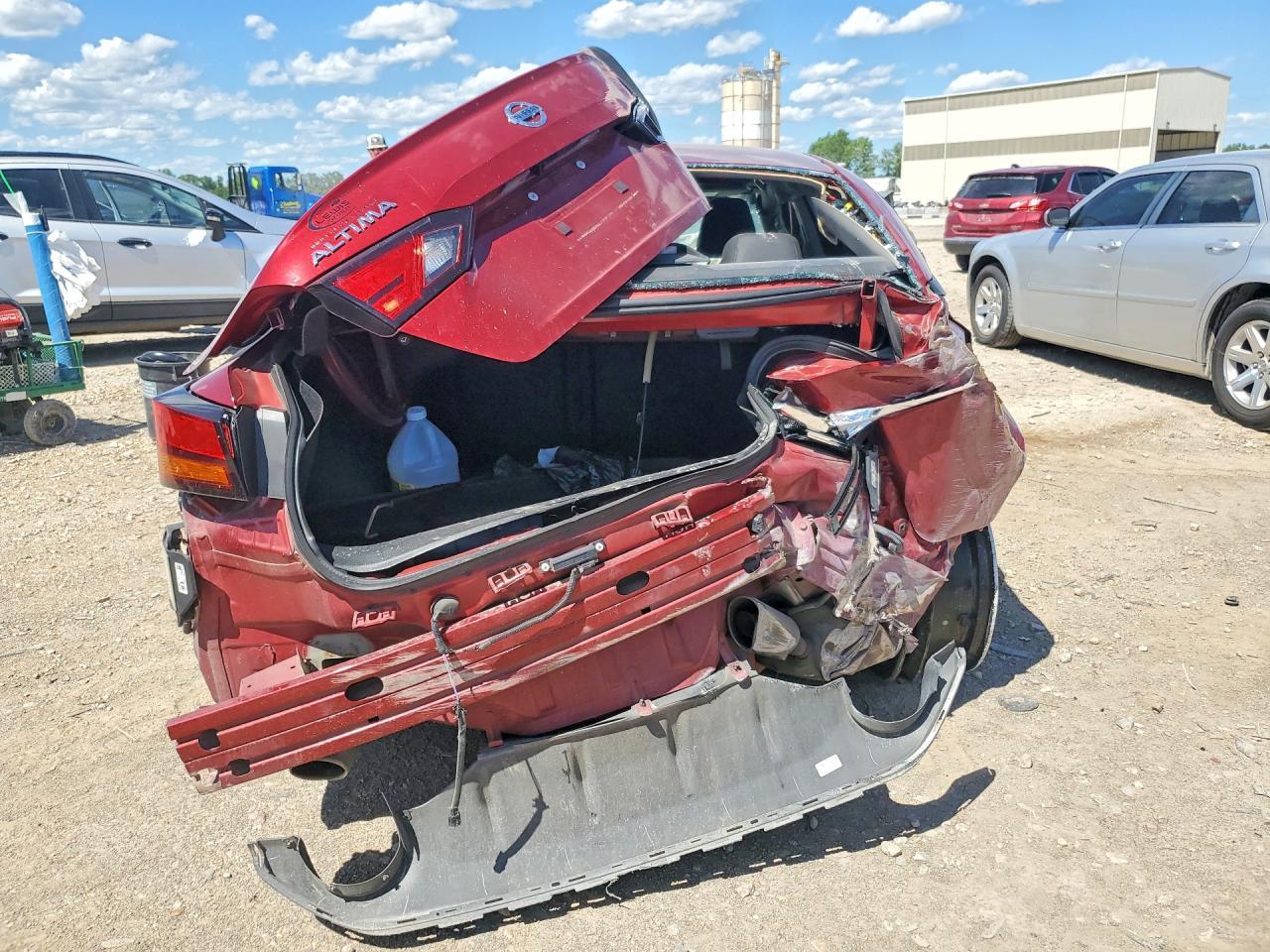 2022 Nissan Altima Sr - Фото 6