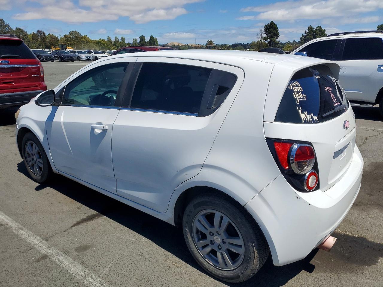 2016 Chevrolet Sonic Lt - Фото 2