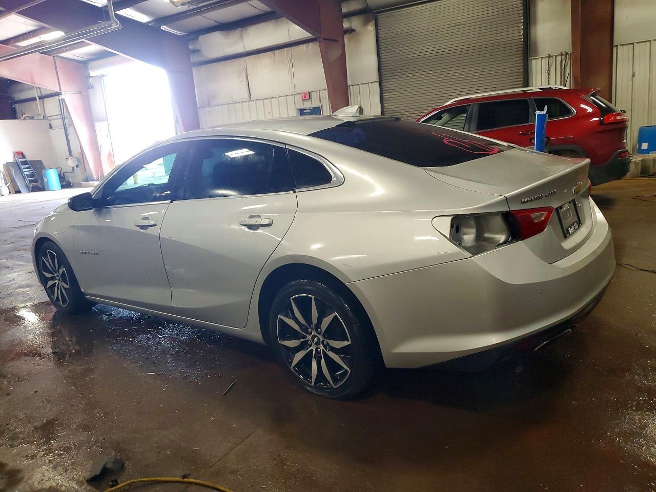2016 Chevrolet Malibu Lt - Фото 2