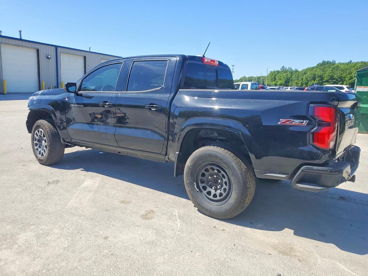 2025 Chevrolet Colorado Z71 - Фото 2