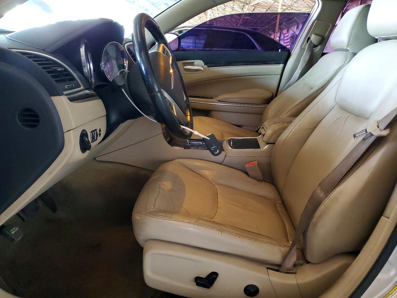 2011 Chrysler 300 Limited - Фото 7