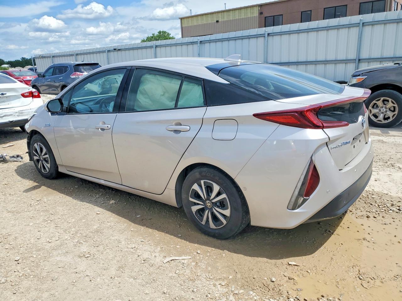 2017 Toyota Prius Prime Advanced - Фото 2